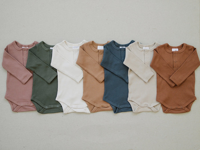 Organic Cotton Snap Long Sleeve Bodysuits