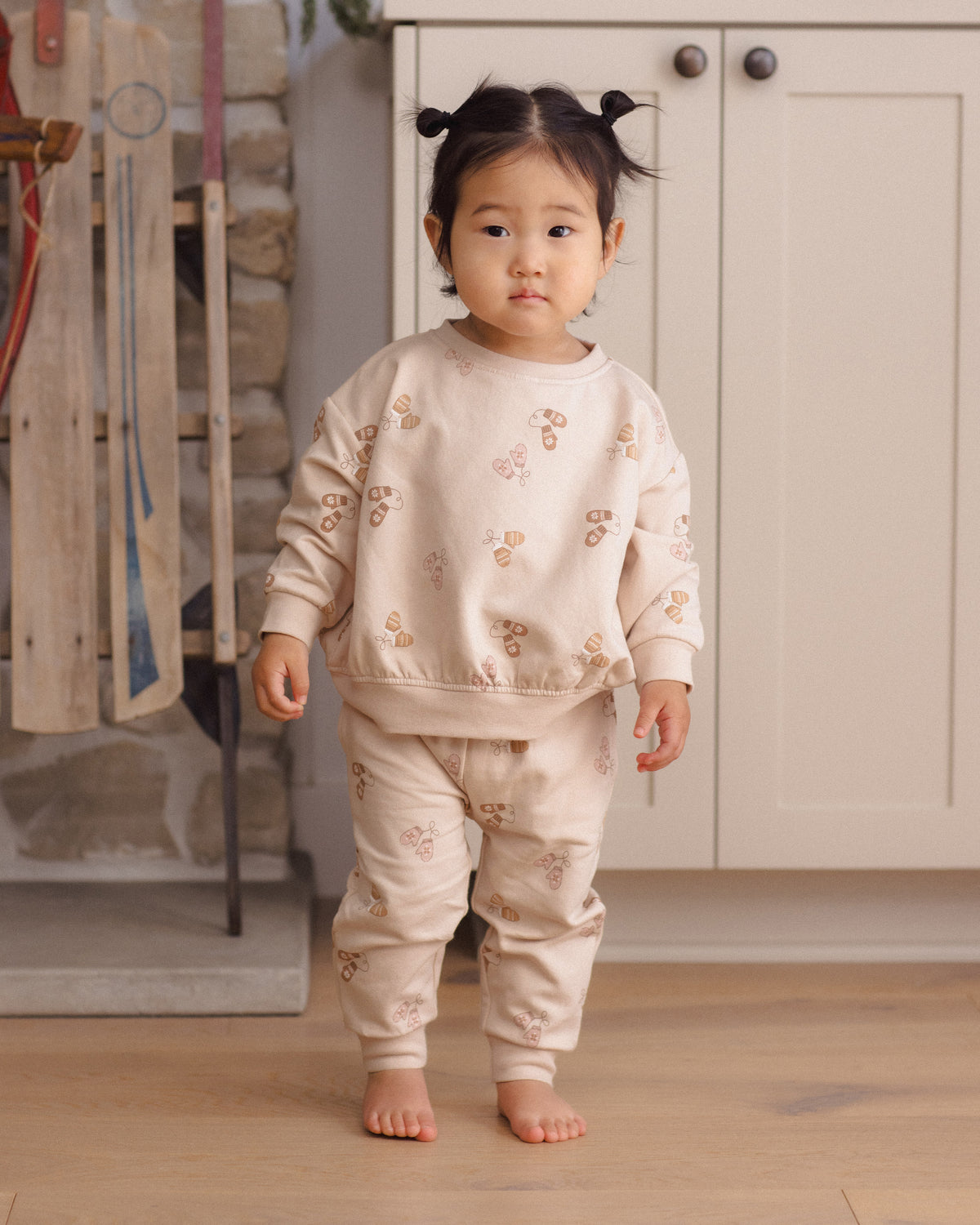 Mittens Relaxed Fleece Sweatpants