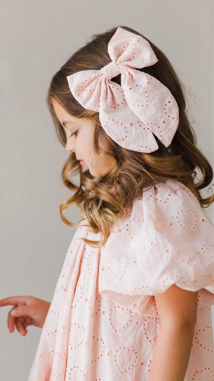 Blush Everly Bow