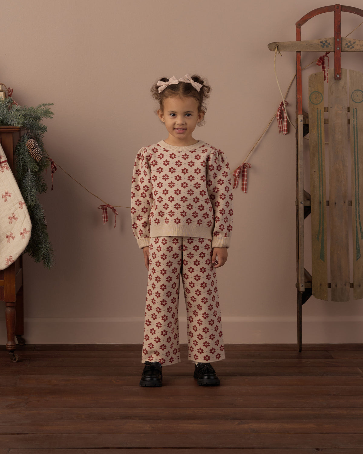 Poinsettia Jacquard Knit Set
