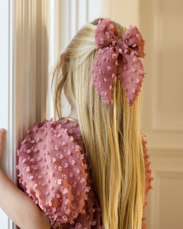 Raspberry Everly Bow