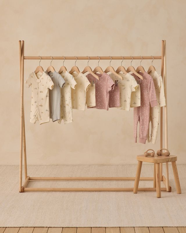 Mauve Daisy Zip Sleeper