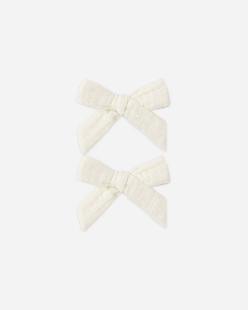 Ivory Bows 2pk