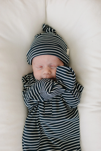 Newborn Knot Hats