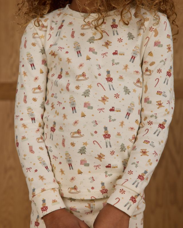 Festive Organic Long Sleeve Pajama Set