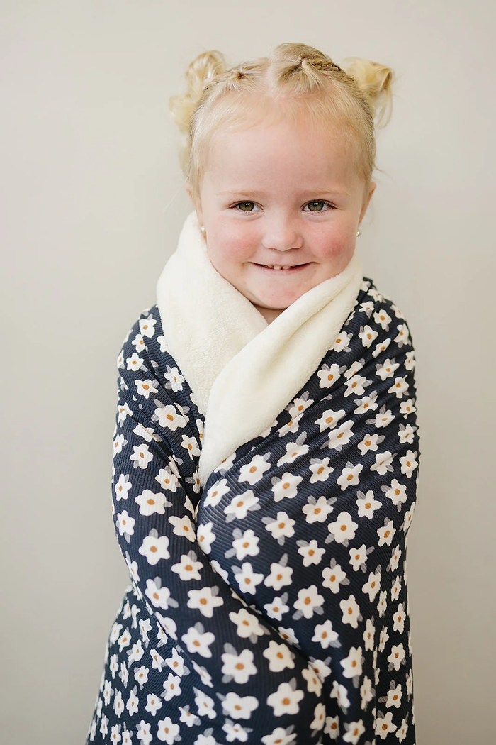 Navy Daisy Bamboo Fleece Quilt