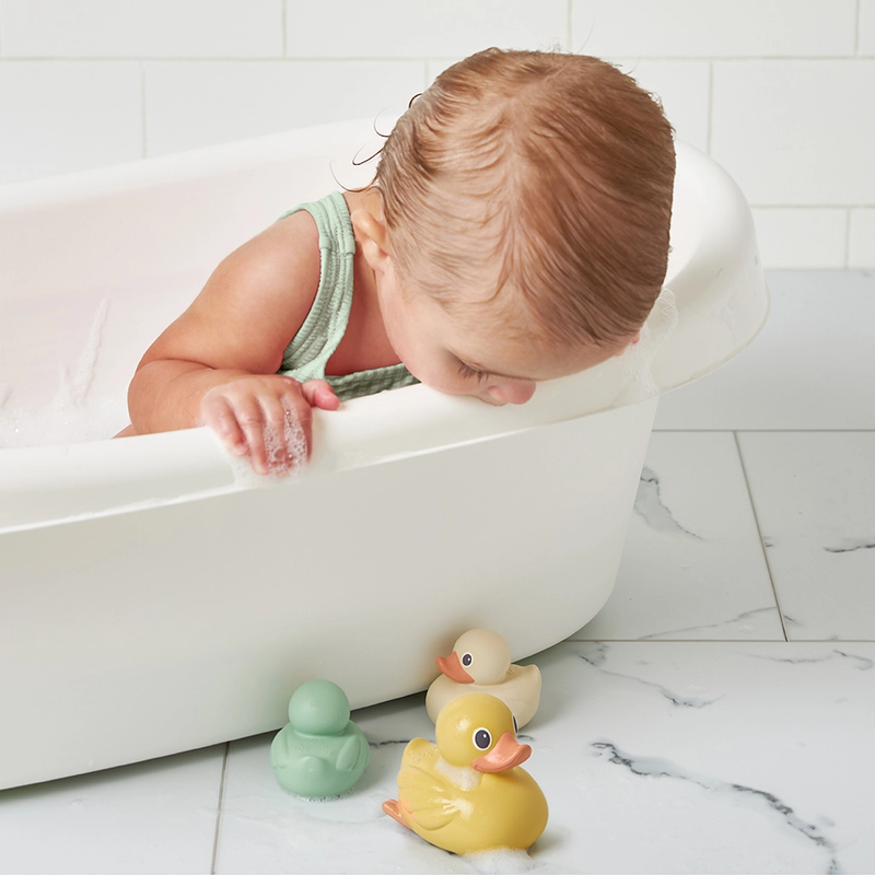 Ducky Bath + Water Toys