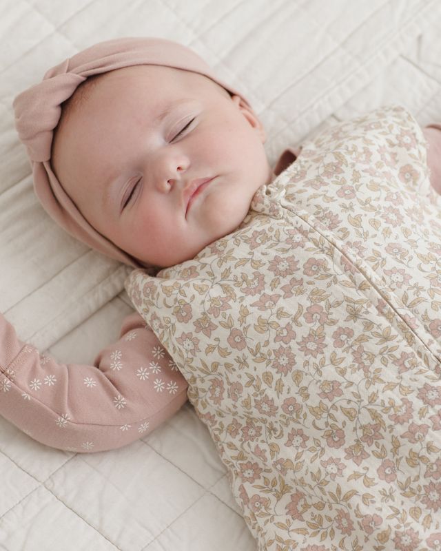 Mauve Daisy Zip Sleeper