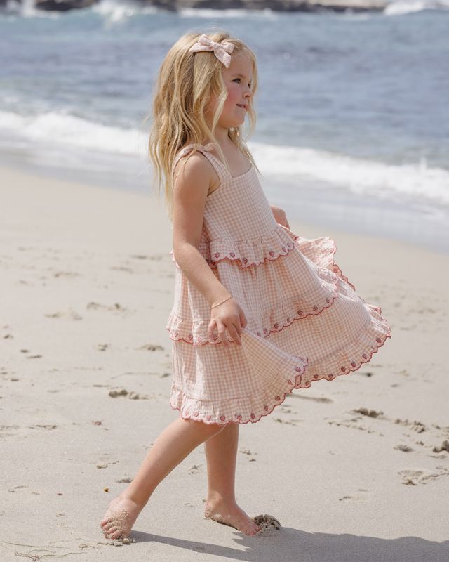 Petal Gingham Ruffled Swing Dress – Pen + Nash Co