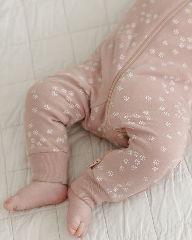 Mauve Daisy Zip Sleeper