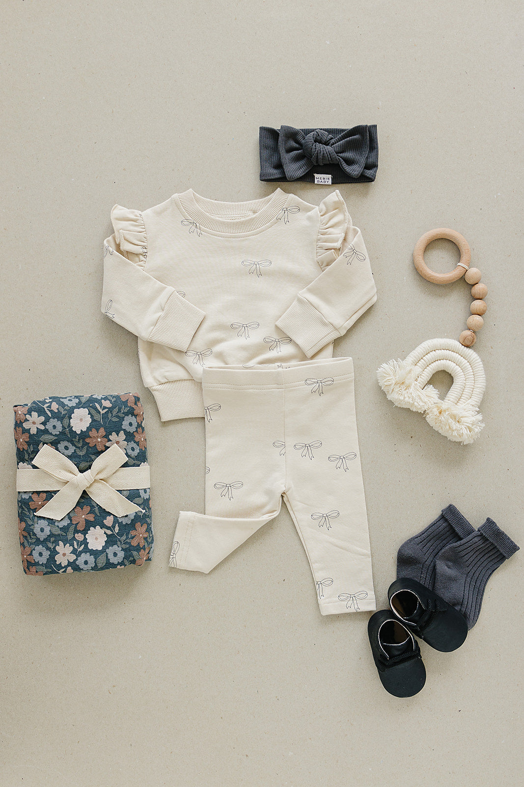 Ribbon Ruffle Set