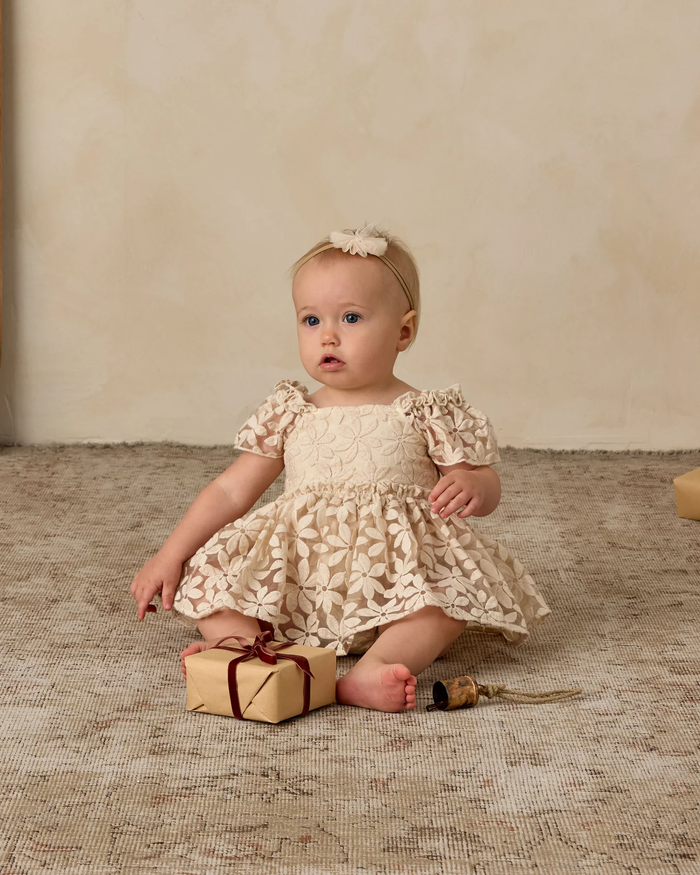 Antique Flutter Tulle Headband
